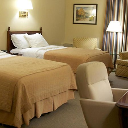 Americas Best Value Inn - Campus View Eau Claire Room photo