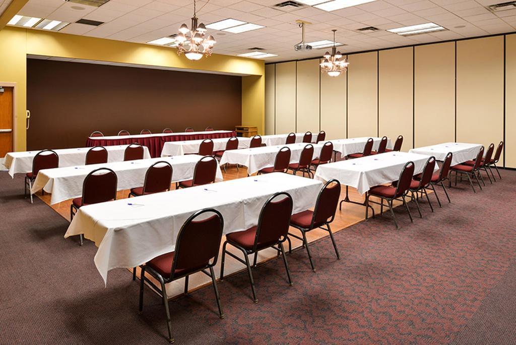 Americas Best Value Inn - Campus View Eau Claire Exterior photo