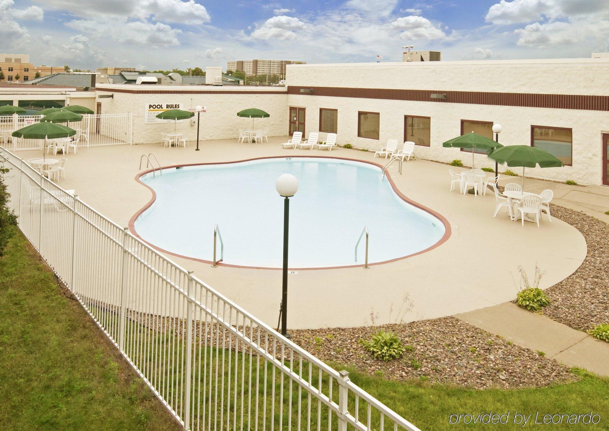 Americas Best Value Inn - Campus View Eau Claire Facilities photo