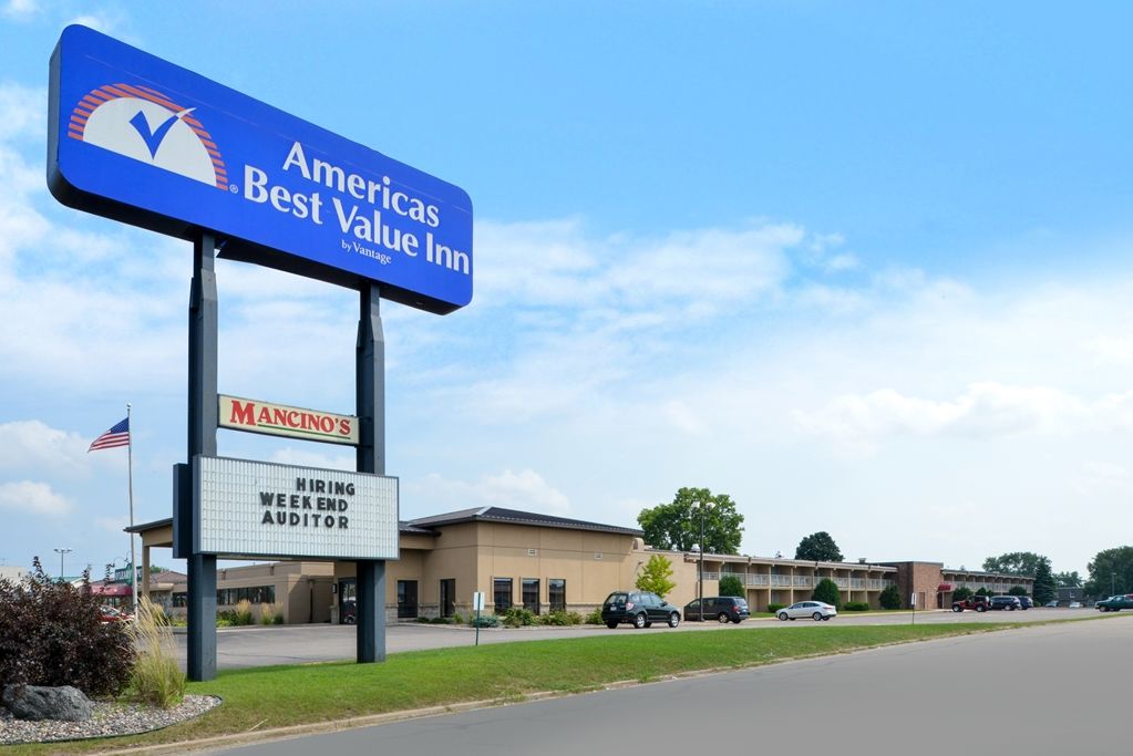 Americas Best Value Inn - Campus View Eau Claire Exterior photo